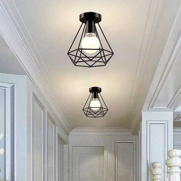 أبليك او اضاءة للسقف اسود معدني شكل الماسة