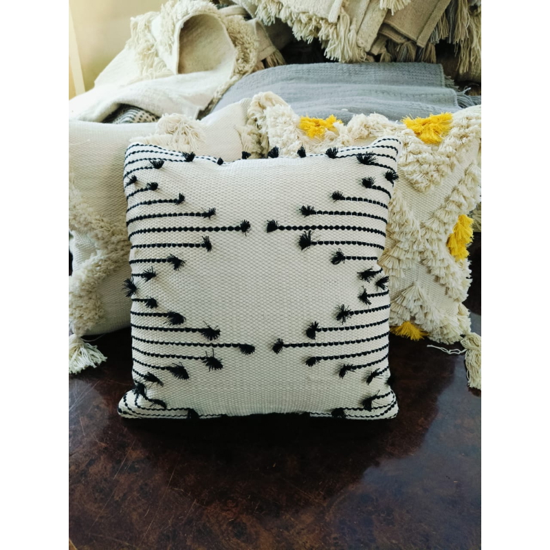 Wool cushion, 45 × 45 cm, beige - KM-EG175-394